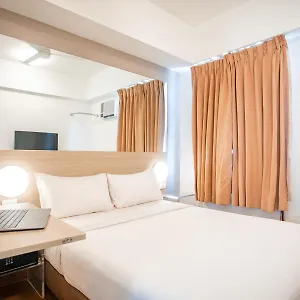 3* מלון Red Planet Makati Avenue Manila