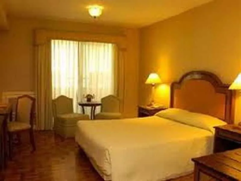 Millenium Plaza Hotel Makati City 0*,  Philippines